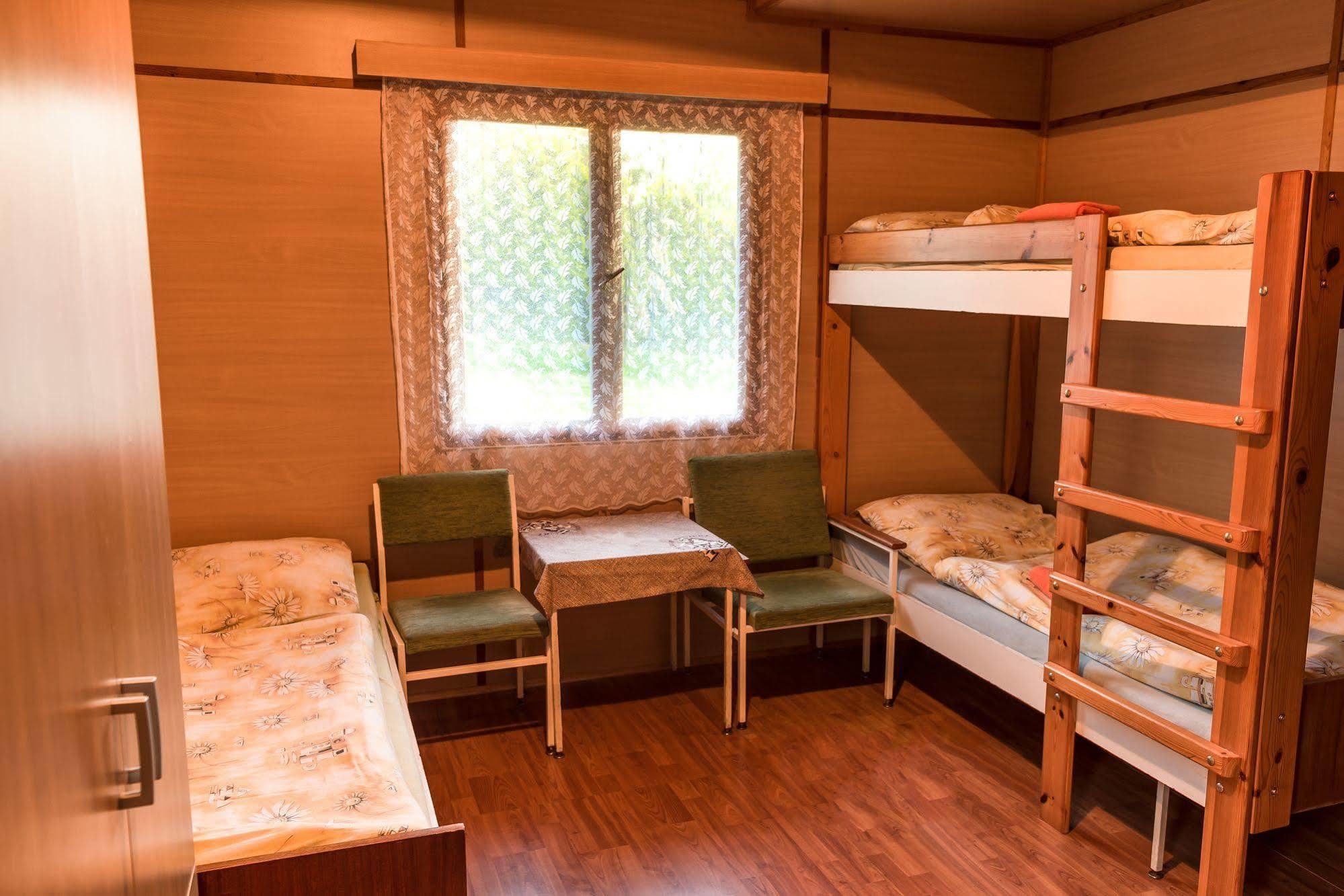 Camp Vary - Vitkova Hora - Veitsberg Karlovy Vary Extérieur photo