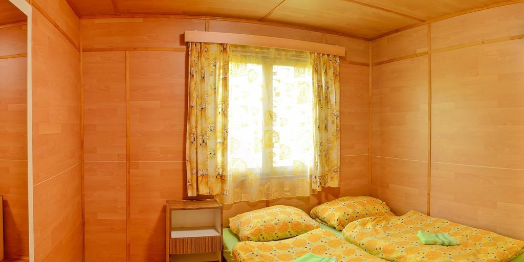 Camp Vary - Vitkova Hora - Veitsberg Karlovy Vary Chambre photo